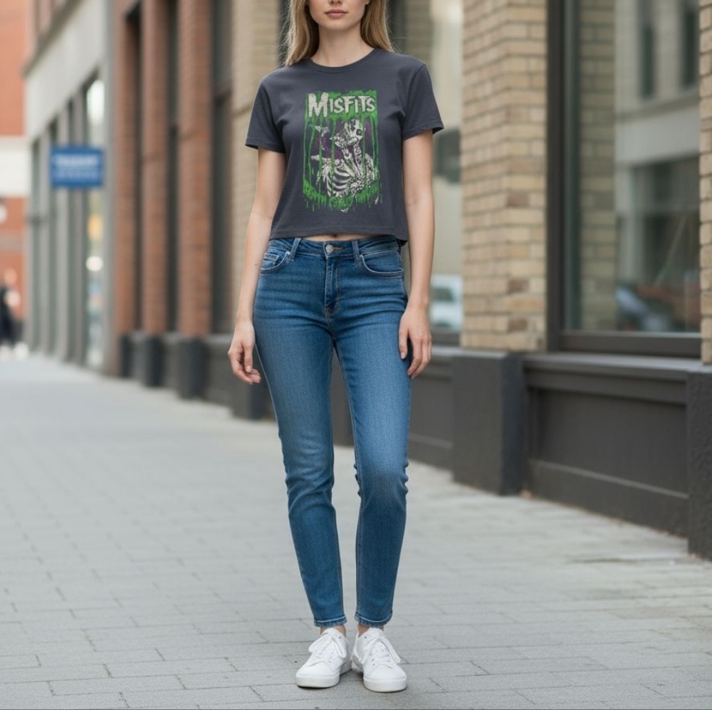 Vinyl Icons 'Misfits' Band Tee Grey Blue Women's Size Medium NWT - Picture 11 of 15